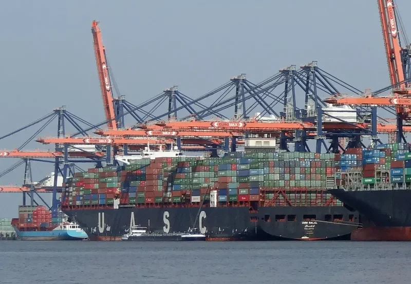 UMM SALAL Container Ship IMO 9525857
