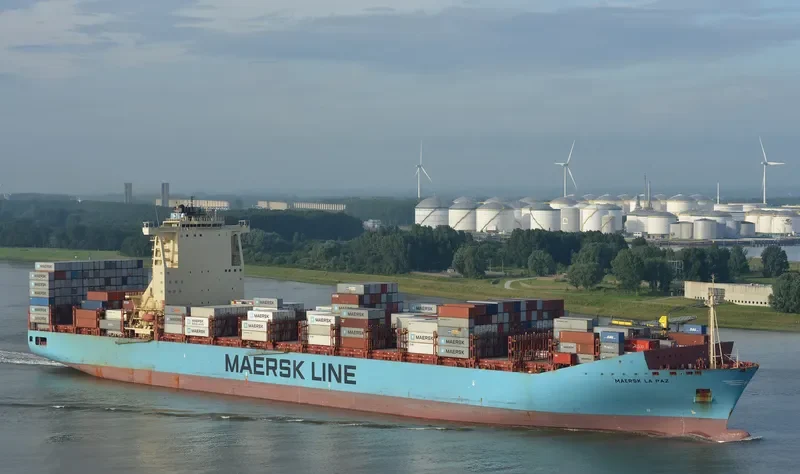 MAERSK LA PAZ Container Ship IMO 9526899 photo 2