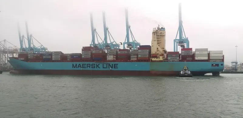 MAERSK LA PAZ Container Ship IMO 9526899 photo 10
