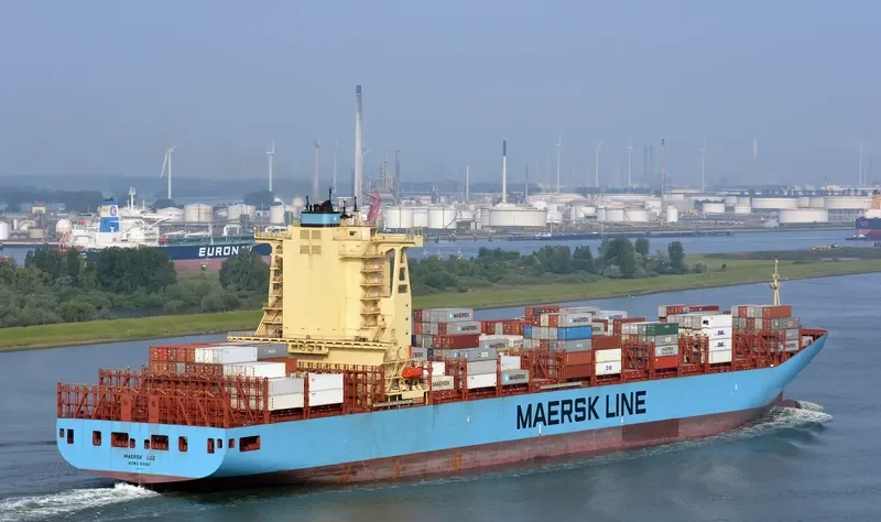 MAERSK LUZ Container Ship IMO 9526904 photo 8