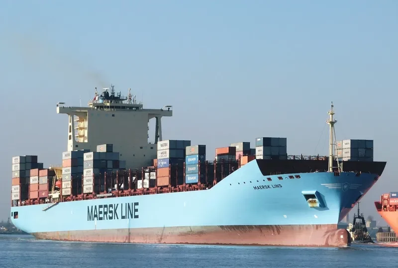 MAERSK LINS Container Ship IMO 9527025 photo 9
