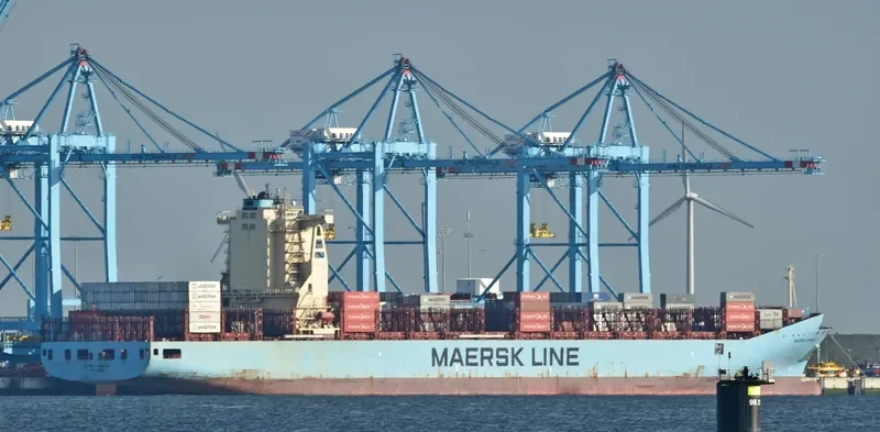 MAERSK LAMANAI Container Ship IMO 9527051 photo 8