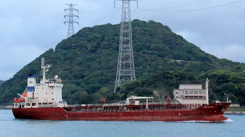 NEW STELLA Tanker IMO 9527843 photo 8