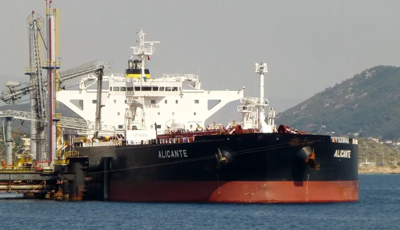 ALICANTE Tanker IMO 9527855 photo 6