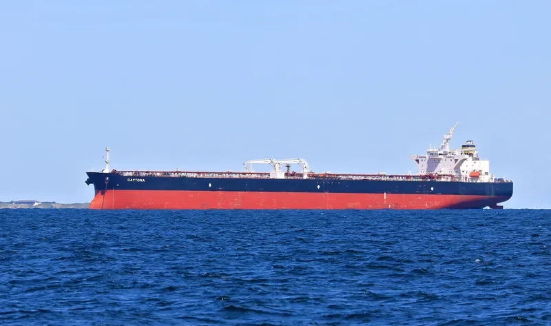 DAYTONA Tanker IMO 9528043 photo 4
