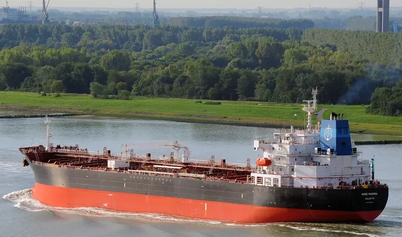 MISS MARINA Tanker IMO 9528380 photo 4