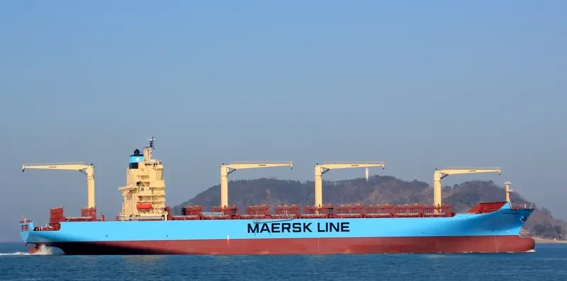 MAERSK CARDIFF Container Ship IMO 9529255 photo 3