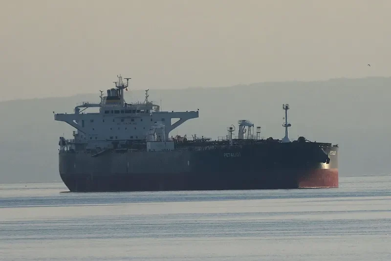 PETALIDI Tanker IMO 9529475 photo 5