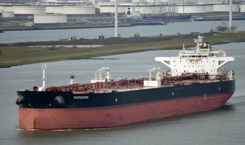 BORDEIRA Tanker IMO 9529499 photo 2