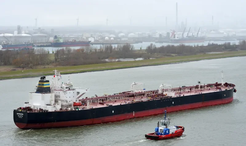 BORDEIRA Tanker IMO 9529499 photo 3