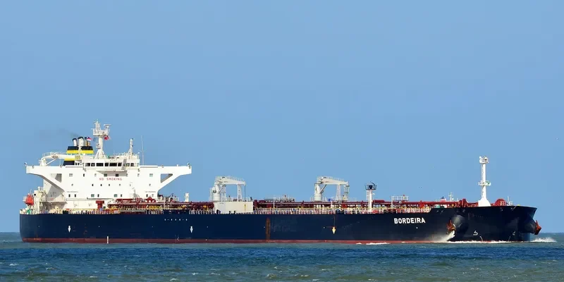 BORDEIRA Tanker IMO 9529499 photo 8