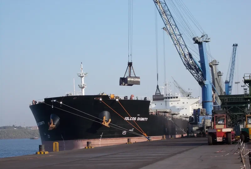 IOLCOS DIGNITY Bulk Carrier IMO 9530644 photo 2