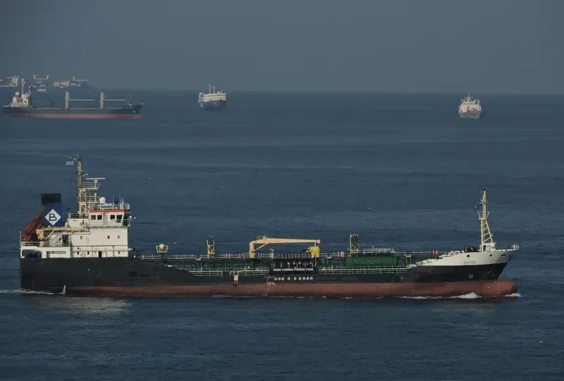 LOUTRO Tanker IMO 9531583 photo 8