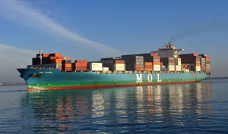 MOL GLOBE Container Ship IMO 9531909 photo 9