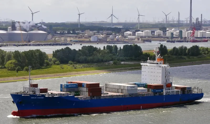 HOCHIMINH VOYAGER Container Ship IMO 9532276 photo 5