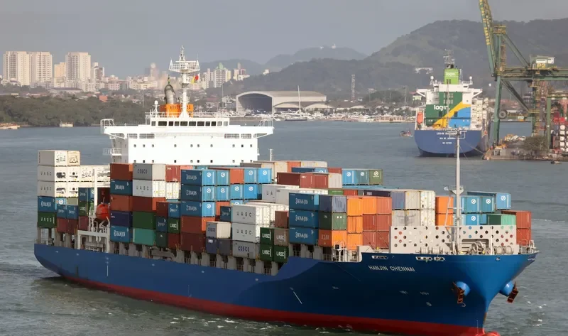 HOCHIMINH VOYAGER Container Ship IMO 9532276 photo 10