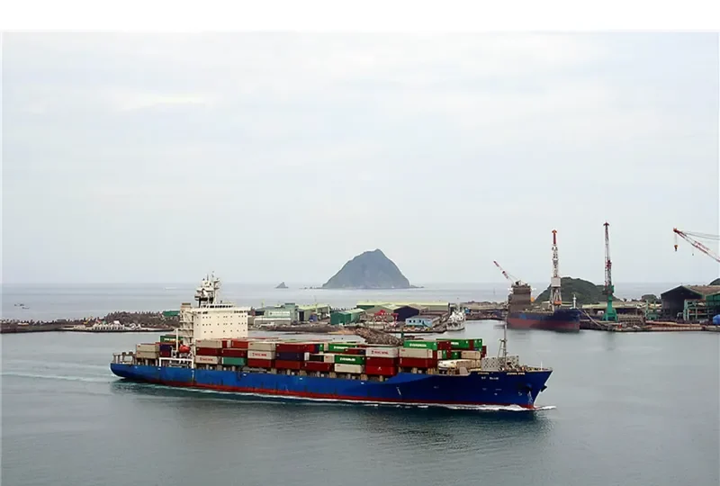 JAKARTA VOYAGER Container Ship IMO 9532288 photo 5