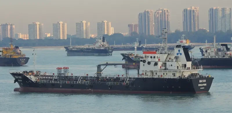 BAYAN Tanker IMO 9532317 photo 2