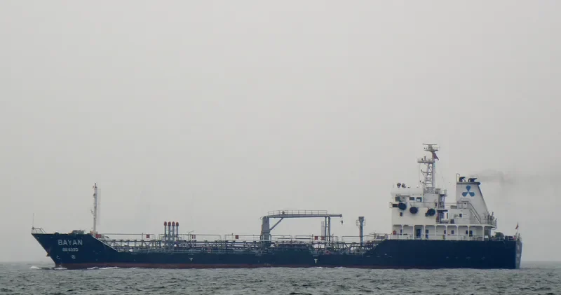 BAYAN Tanker IMO 9532317 photo 5