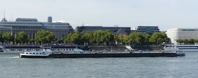 RP DORDRECHT Tanker IMO 9533268 photo 2