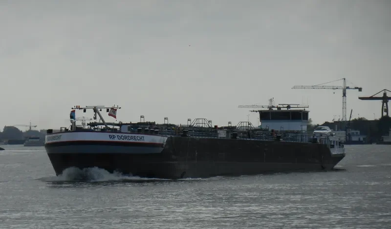 RP DORDRECHT Tanker IMO 9533268 photo 4