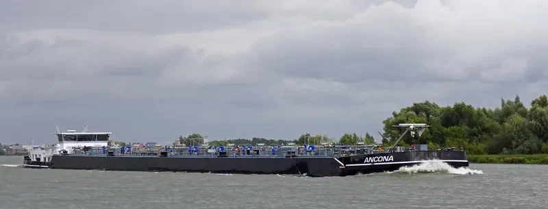 ANCONA Tanker IMO 9533309 photo 7