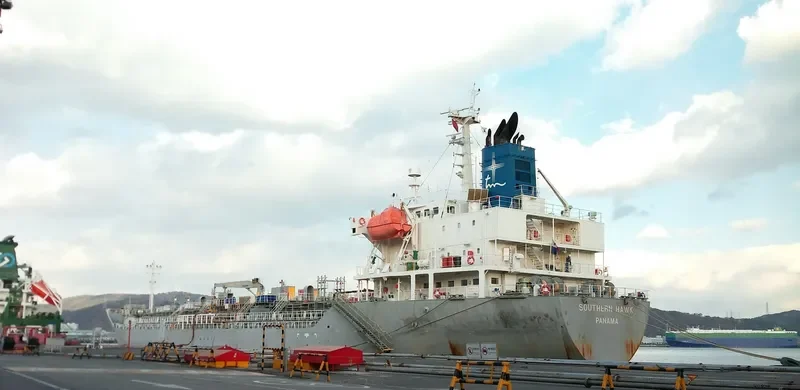 SOUTHERN HAWK Tanker IMO 9534901 photo 3