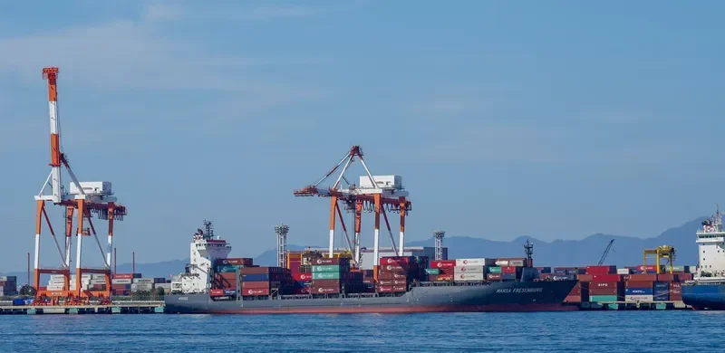 HANSA FRESENBURG Container Ship IMO 9535101 photo 8