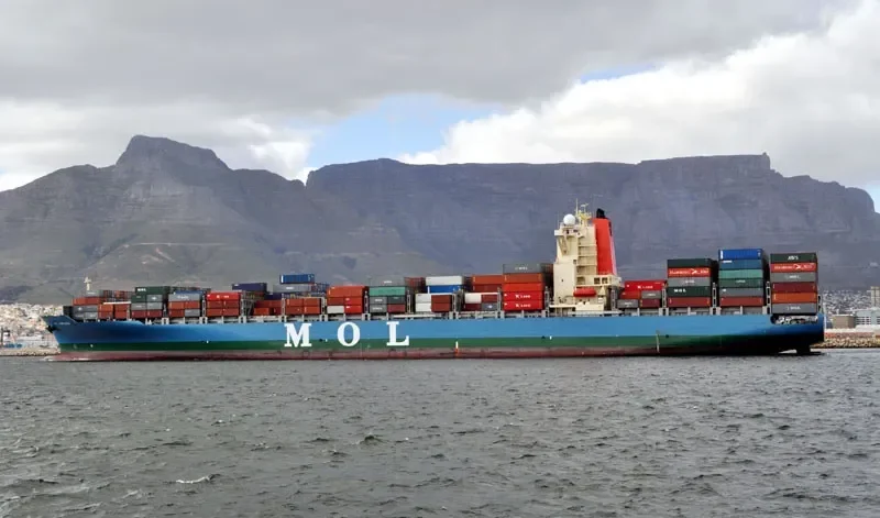MOL GARLAND Container Ship IMO 9535151 photo 8