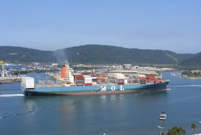 MOL GARLAND Container Ship IMO 9535151 photo 10