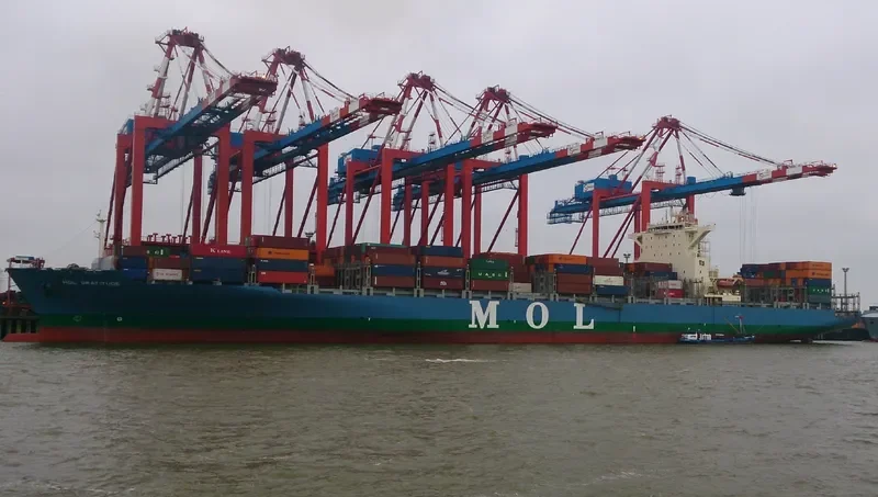 MOL GRATITUDE Container Ship IMO 9535187 photo 9