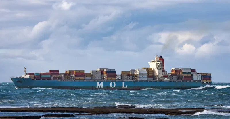 MOL GENESIS Container Ship IMO 9535199 photo 5