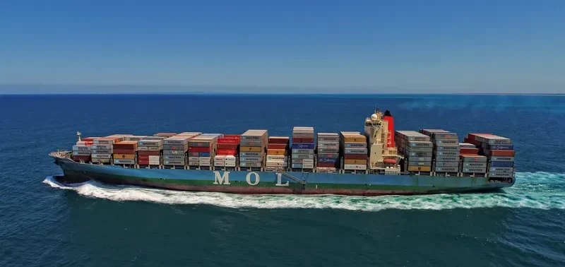 MOL GENEROSITY Container Ship IMO 9535216 photo 2