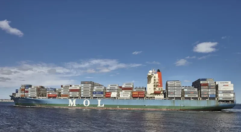 MOL GENEROSITY Container Ship IMO 9535216 photo 8