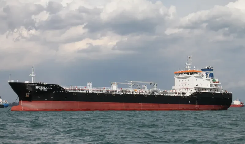 SPLENDOUR Tanker IMO 9535448 photo 2