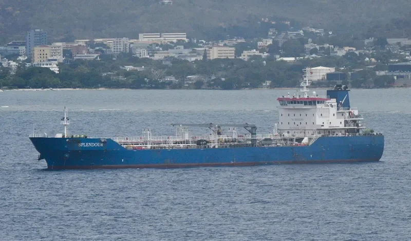 SPLENDOUR Tanker IMO 9535448 photo 4