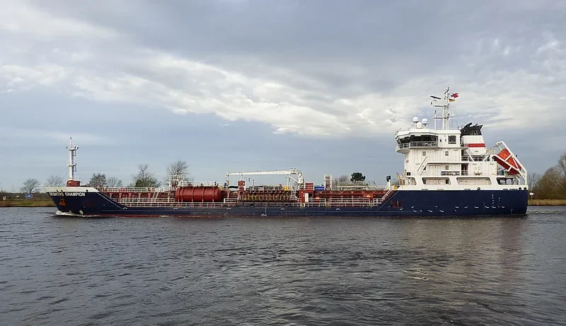 BERNSTEIN Tanker IMO 9535541 photo 5
