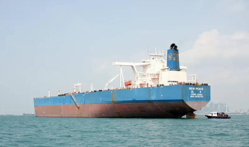 NEW PEACE Tanker IMO 9535797 photo 2