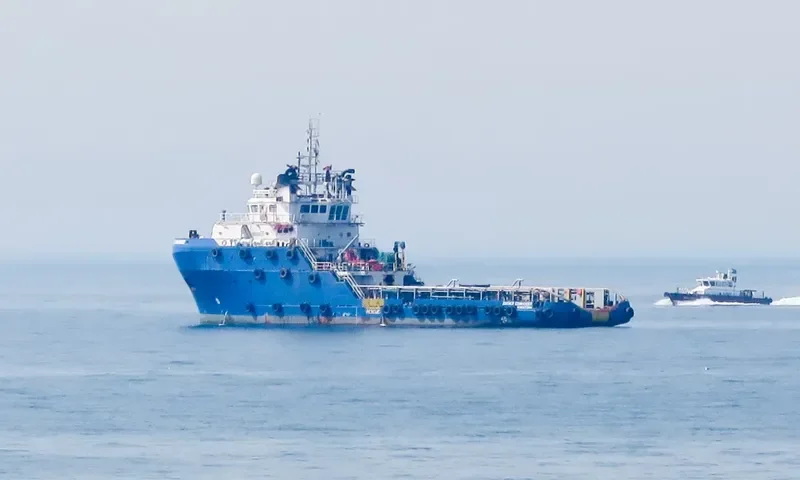 ZAKHER COMMANDER Offshore Vessel IMO 9535890 photo 3