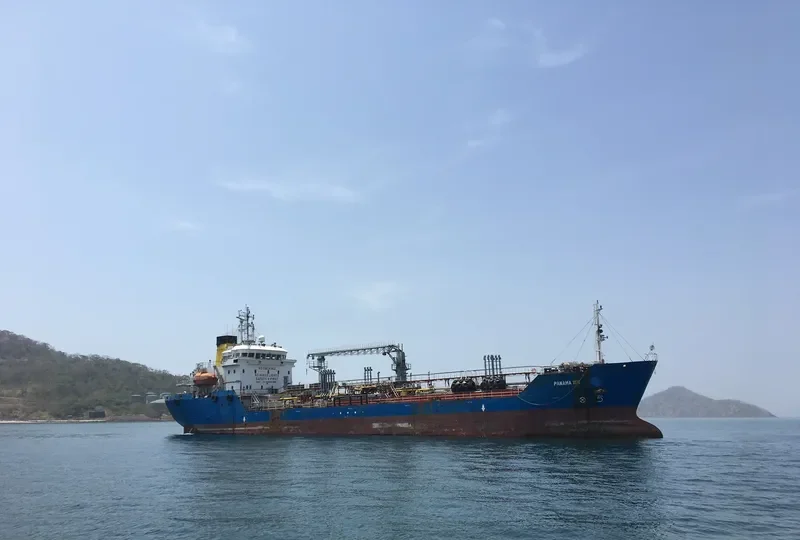 PANAMA 100 Tanker IMO 9536480