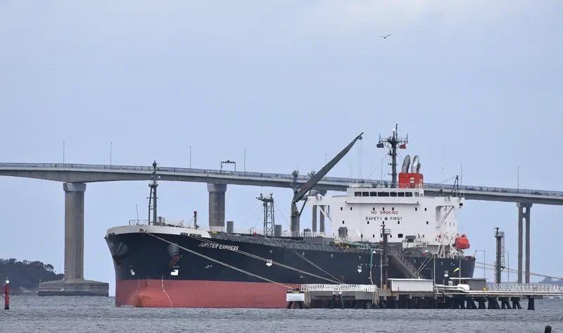 JUPITER EXPRESS Tanker IMO 9536832 photo 5