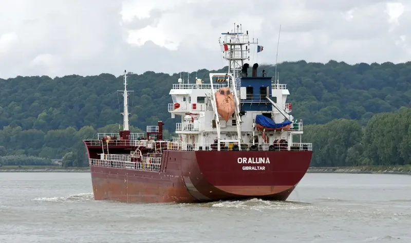 ORALUNA Tanker IMO 9537094 photo 7