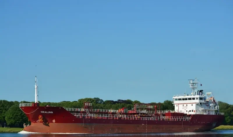 ORALUNA Tanker IMO 9537094 photo 9