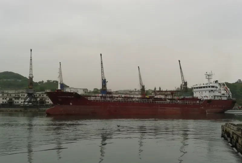GAZPROMNEFT ZUID EAST Tanker IMO 9537109 photo 4