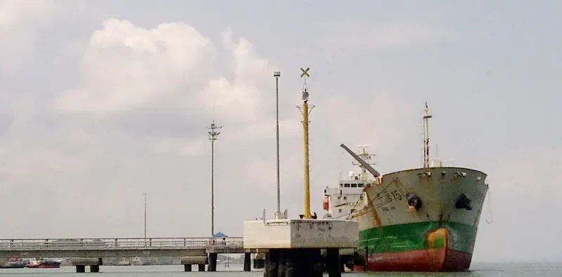 FENG HAI 15 Tanker IMO 9537680 photo 3