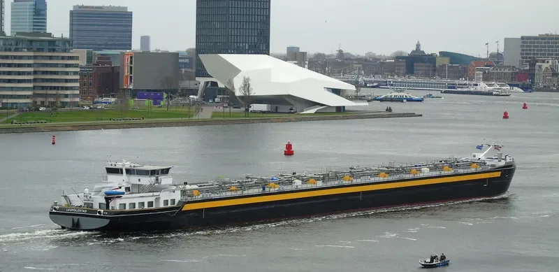 LEOPOLDSTAD Tanker IMO 9537707 photo 4