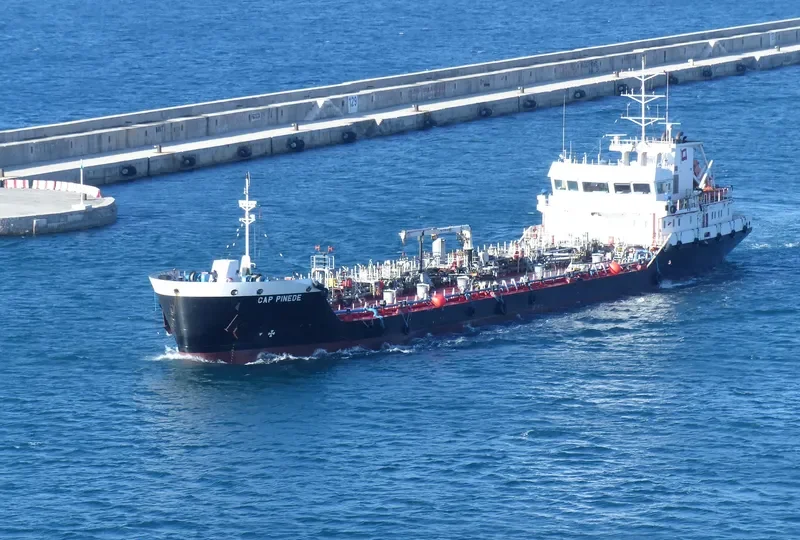 CAP PINEDE Tanker IMO 9539004 photo 3