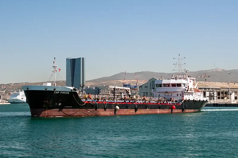 CAP PINEDE Tanker IMO 9539004 photo 7