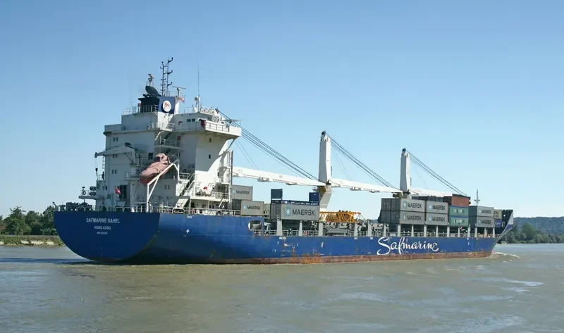 BBC REEF General Cargo IMO 9539365 photo 9