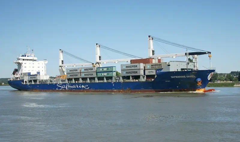 BBC REEF General Cargo IMO 9539365 photo 10
